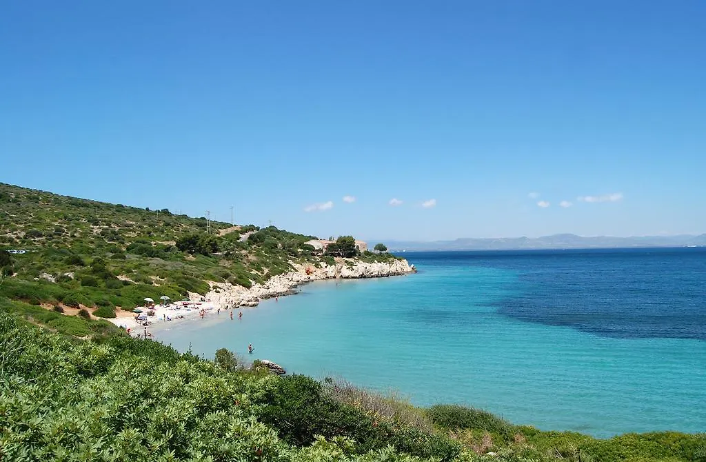 Domo La Vela - Affittacamere - Living Sant'Antioco Guest house